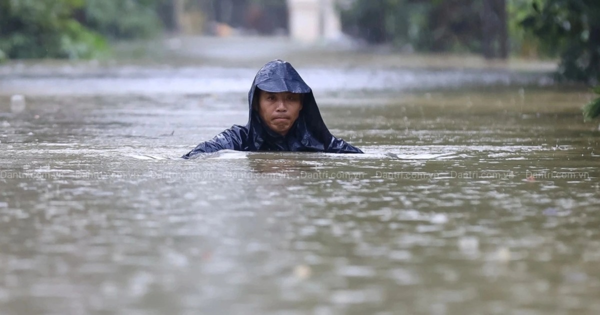 Miền Trung mưa lớn diện rộng, miền Bắc rét về đêm và sáng