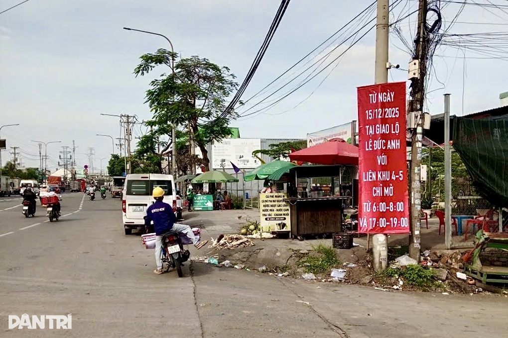 Thay đổi giờ mở giao lộ ở TPHCM để ngăn xe chạy ngược chiều, giảm ùn tắc - 1 Thay đổi giờ mở giao lộ ở TPHCM để ngăn xe chạy ngược chiều, giảm ùn tắc - 1