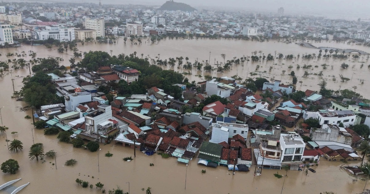Vì sao nhiều nơi ở Đắk Lắk bị “mất liên lạc” trong mưa lũ lịch sử?