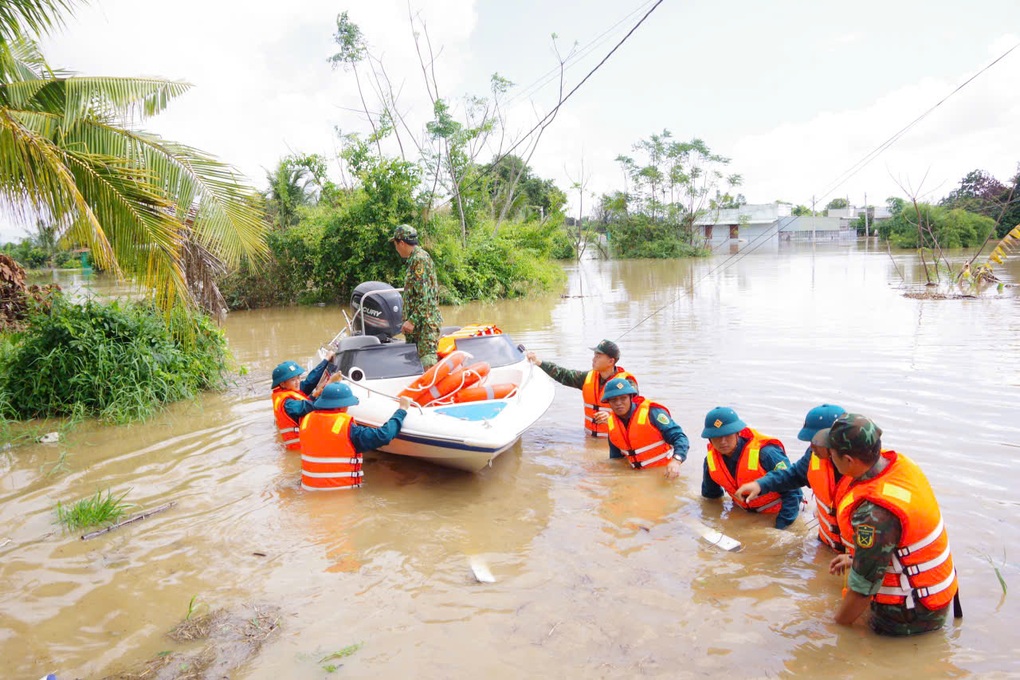Thượng nguồn mưa lớn, hồ Lòng Sông ở Lâm Đồng thông báo xả lũ - 2