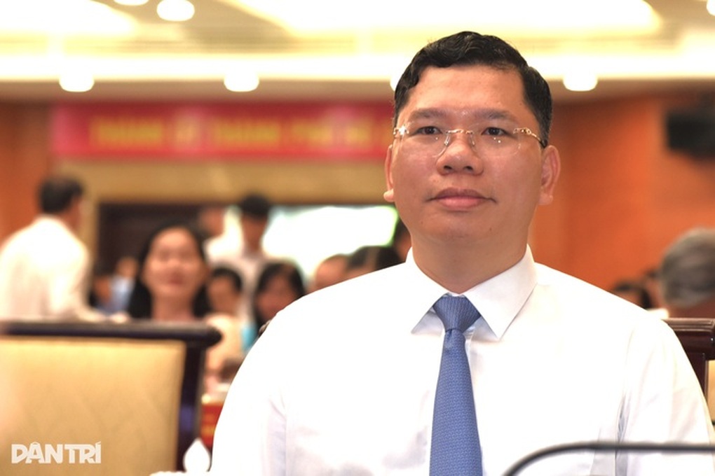 UBND TPHCM phân công lại nhiệm vụ của ban lãnh đạo - 4