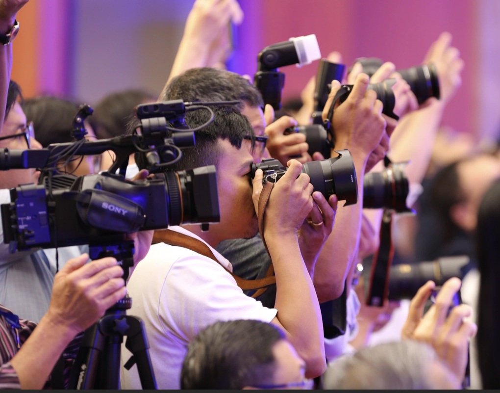 Cấm báo chí miêu tả tỉ mỉ hành vi tội ác, làm biến dạng tiếng Việt - 1 Cấm báo chí miêu tả tỉ mỉ hành vi tội ác, làm biến dạng tiếng Việt - 1