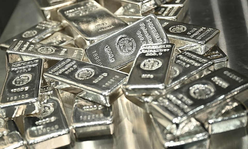 Giá bạc thế giới năm 2026 ra sao sau khi tăng gấp đôi năm nay