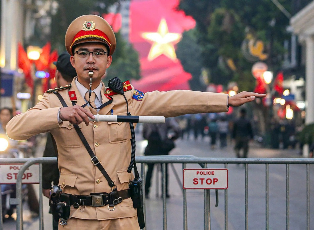 Hà Nội tạm cấm phương tiện 2 tuyến đường trong 3 ngày - 1