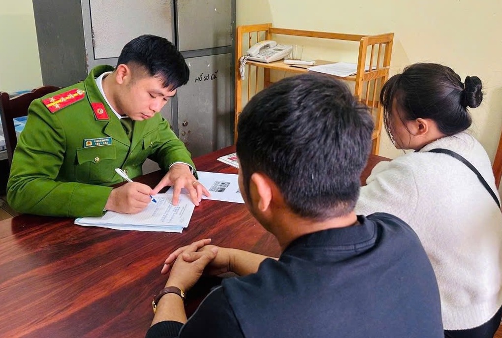 Tài khoản ting ting 270 triệu đồng, người phụ nữ báo ngay công an - 1