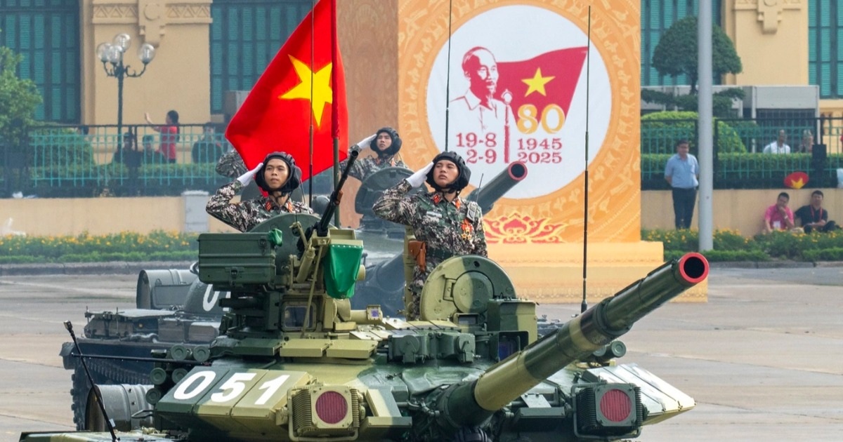 Quân đội nhân dân vững bước dưới cờ Đảng vinh quang