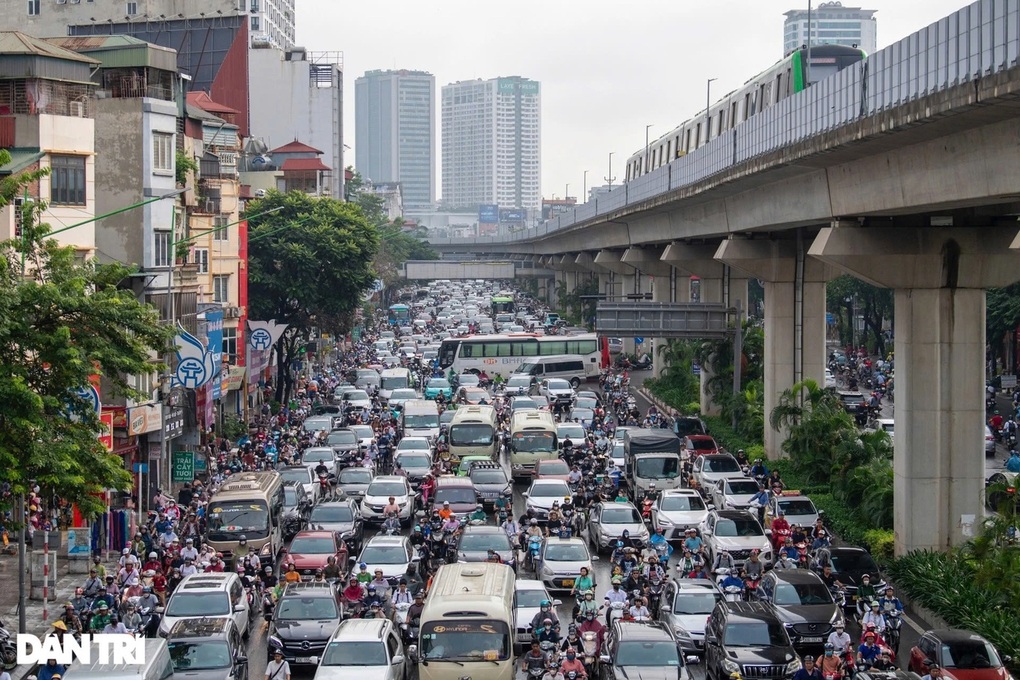 Quốc hội yêu cầu loại bỏ xe cơ giới gây ô nhiễm, chuyển đổi giao thông xanh - 3 Quốc hội yêu cầu loại bỏ xe cơ giới gây ô nhiễm, chuyển đổi giao thông xanh - 3