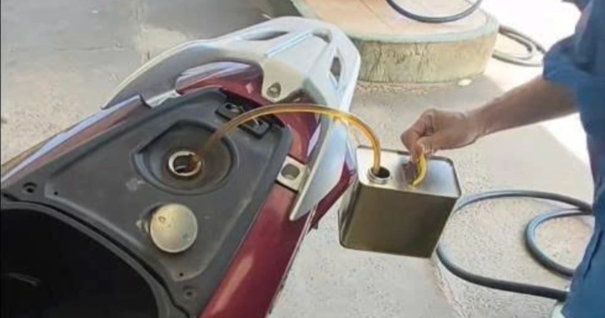 Cây xăng ở Lâm Đồng không nhận chuyển khoản, hút lại nhiên liệu đã bán