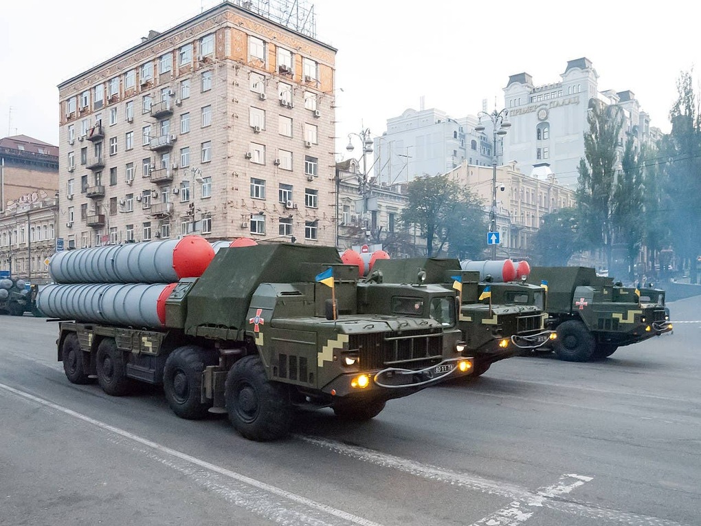 Tên lửa S-300 Ukraine tái xuất, nguồn gốc vẫn là một bí ẩn - 2