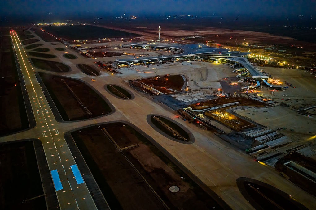 Bảo vệ tuyệt đối an toàn chuyến bay kỹ thuật đầu tiên ở sân bay Long Thành - 2