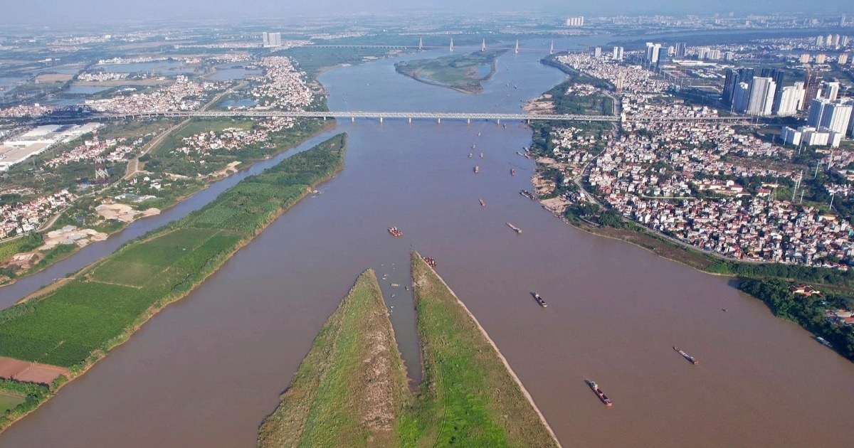 Yêu cầu đẩy nhanh xây dựng thêm các cầu qua sông Hồng, sông Đuống