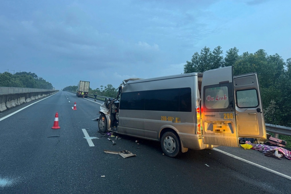 Vụ tai nạn 4 người chết trên cao tốc: Lái xe đầu kéo dương tính với ma tuý - 1 Vụ tai nạn 4 người chết trên cao tốc: Lái xe đầu kéo dương tính với ma tuý - 1