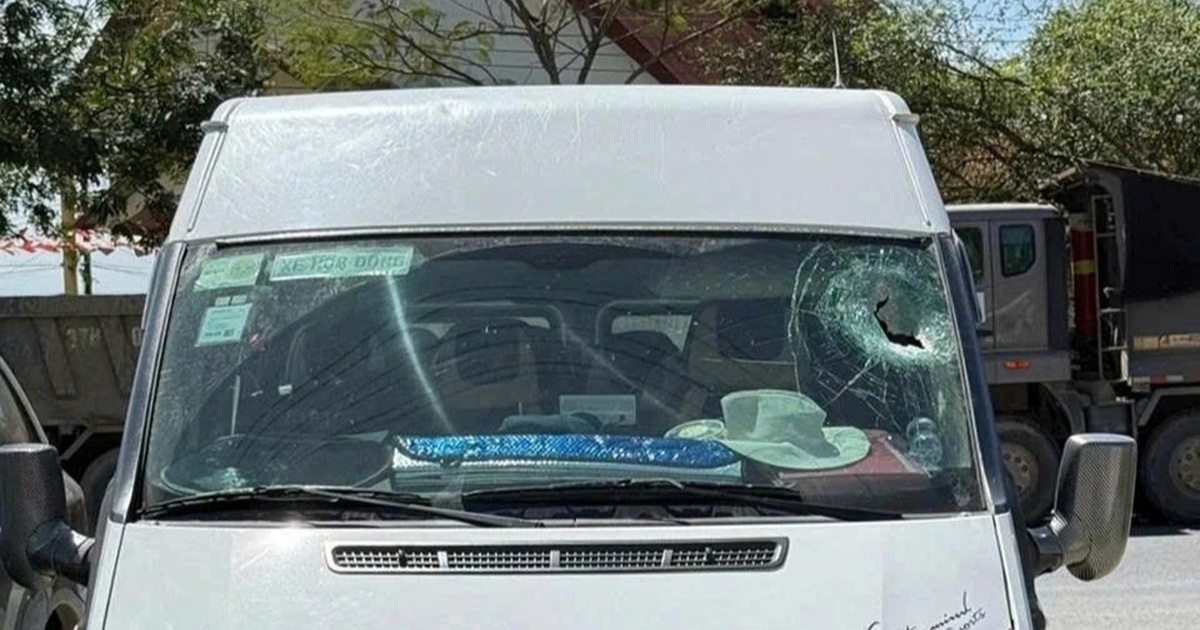 Xe tải làm rơi đá trúng ô tô trên đèo ở Lâm Đồng, du khách Nga tử vong