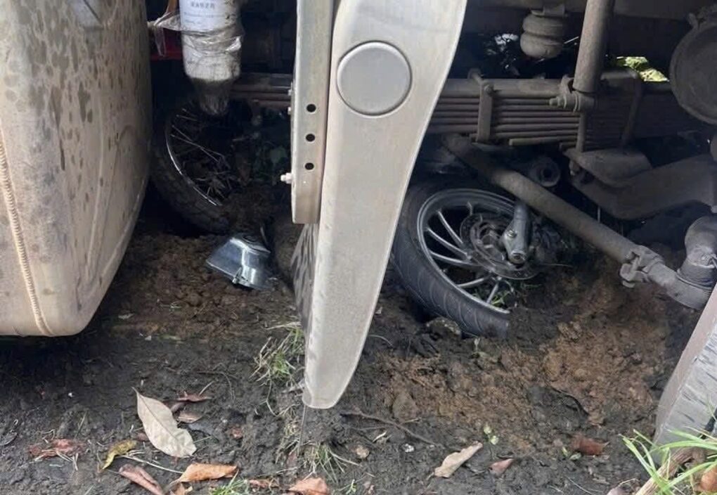 Tai nạn liên hoàn trên đèo Bảo Lộc, 2 phụ nữ thoát chết trong gang tấc - 2