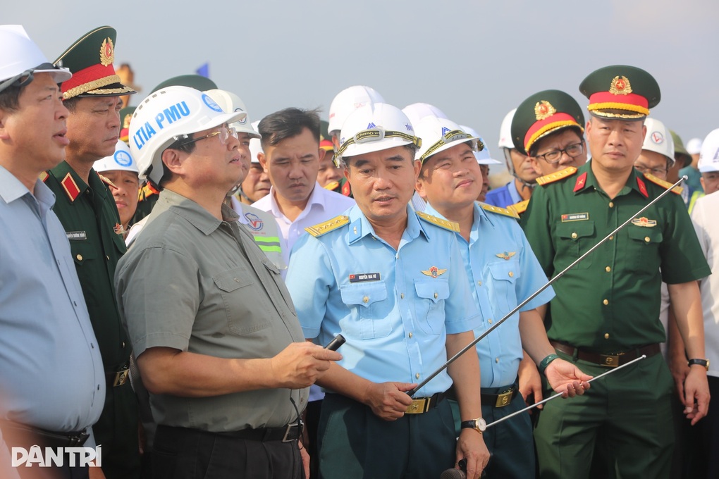 Thủ tướng chỉ đạo đẩy nhanh tiến độ giải ngân vốn đầu tư công - 1