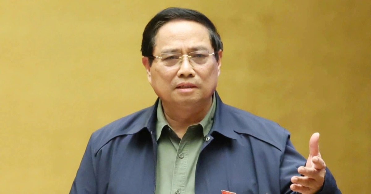 Thủ tướng yêu cầu sửa quy định “phải nộp hồ sơ gốc, phải có mặt để ký nhận”