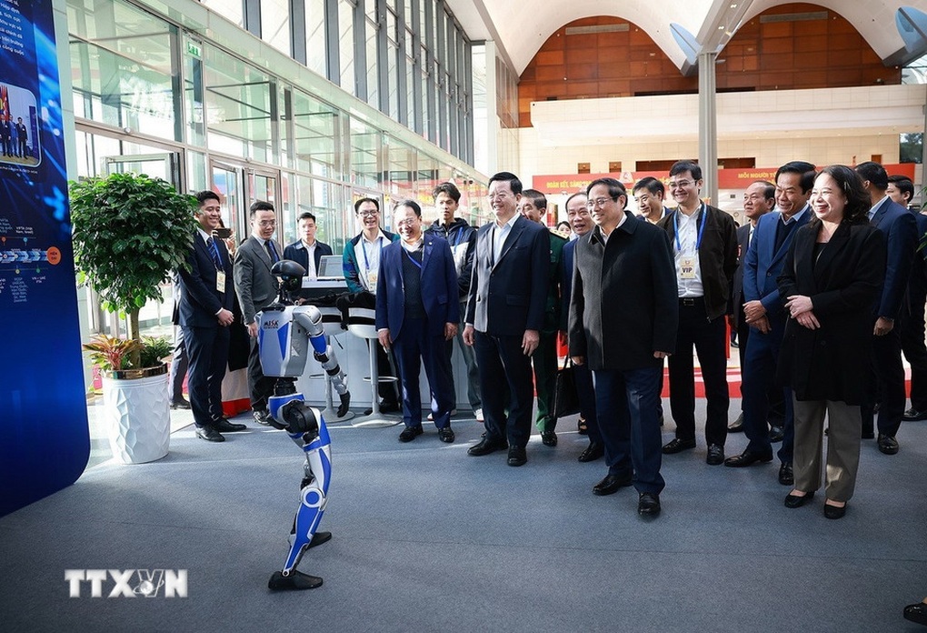 Thủ tướng kiểm tra công tác chuẩn bị Đại hội Thi đua yêu nước lần thứ XI - 2