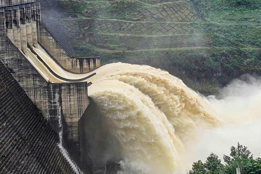 Phải quy định cụ thể về thời gian tối thiểu thông báo trước khi xả lũ - 1 Phải quy định cụ thể về thời gian tối thiểu thông báo trước khi xả lũ - 1