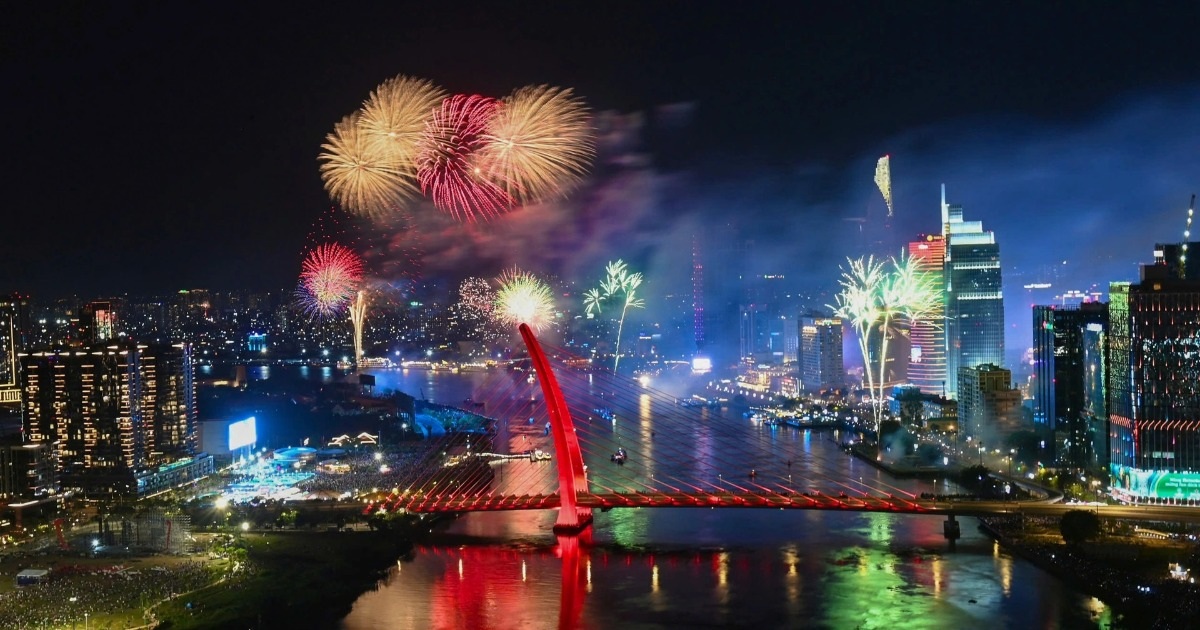 TPHCM bắn pháo hoa tại 4 điểm đón năm mới 2026