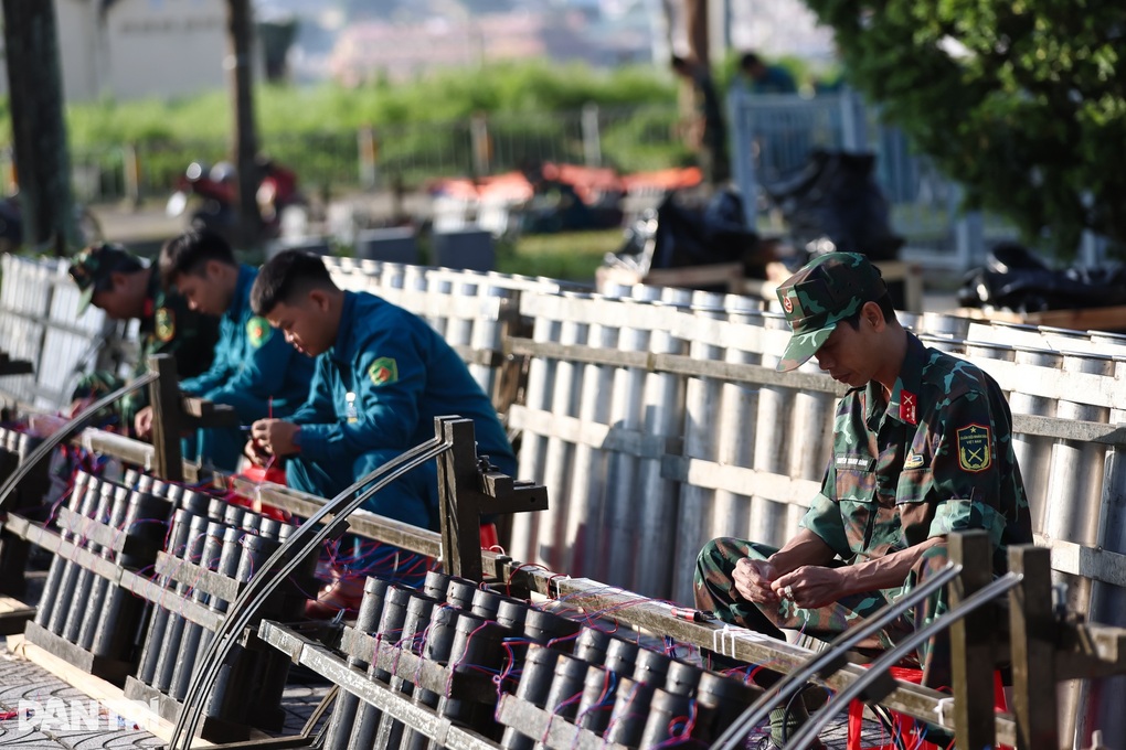TPHCM đảm bảo an ninh tuyệt đối cho 6 điểm bắn pháo hoa giao thừa - 1