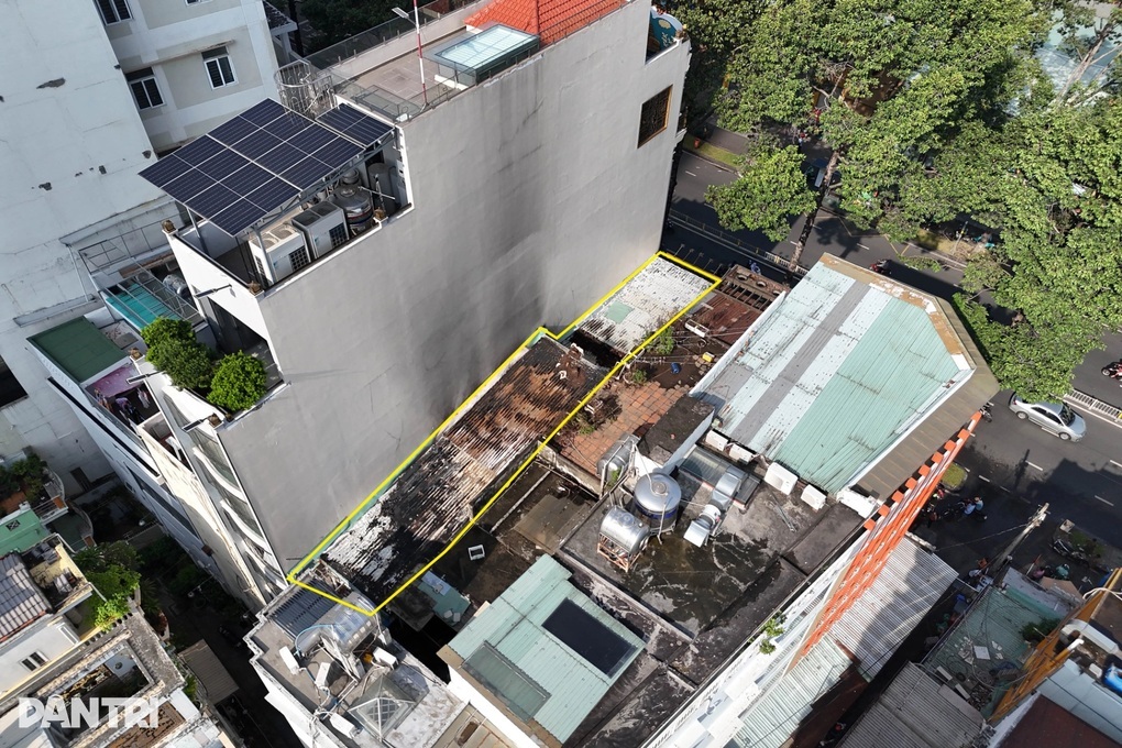 TPHCM yêu cầu rà soát lối thoát nạn nhà dân sau vụ cháy khiến 4 người chết - 1