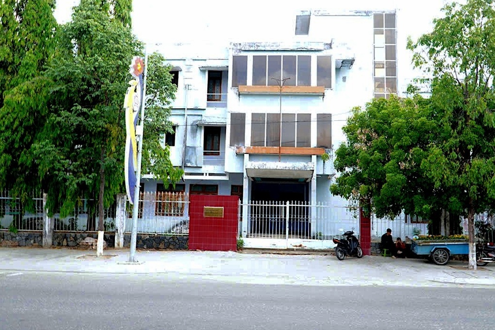 Quảng Ngãi xử lý 109 trụ sở dôi dư như thế nào? - 1