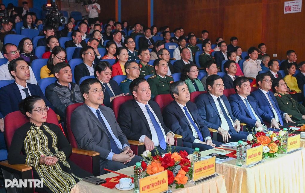 “Muốn thịnh vượng, trước hết phải tự cường” - 2 “Muốn thịnh vượng, trước hết phải tự cường” - 2