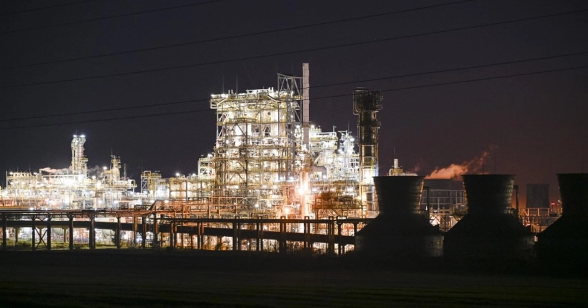 Ukraine tập kích hiệp đồng UAV và tên lửa lớn vào Nga?