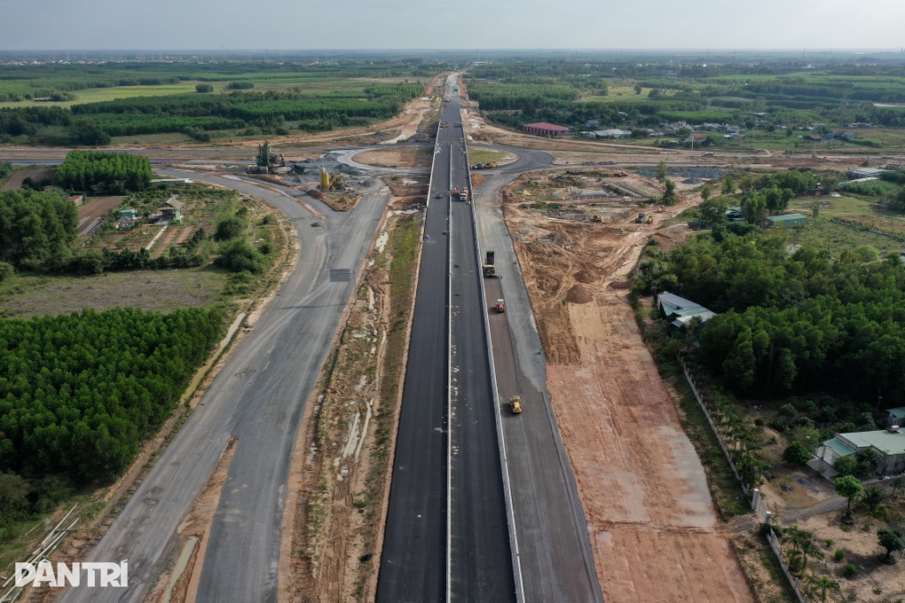 Khánh thành, khởi công nhiều dự án giao thông, bất động sản ở Đồng Nai - 1 Khánh thành, khởi công nhiều dự án giao thông, bất động sản ở Đồng Nai - 1