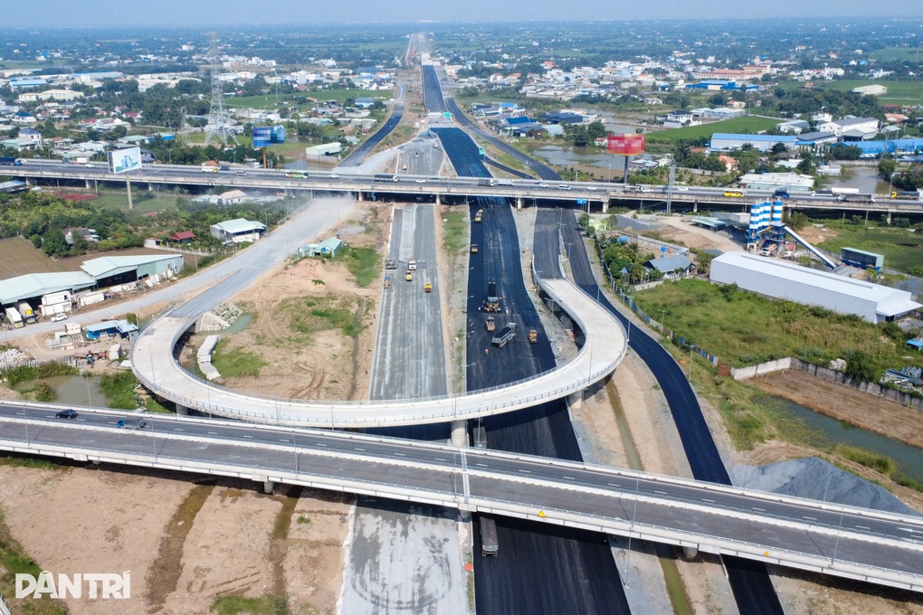 Tây Ninh phấn đấu đến năm 2030 thành trung tâm kết nối chiến lược - 2