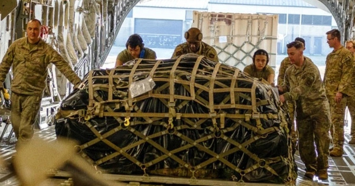 Viện trợ của Mỹ cho Ukraine giảm 77 lần sau 1 năm