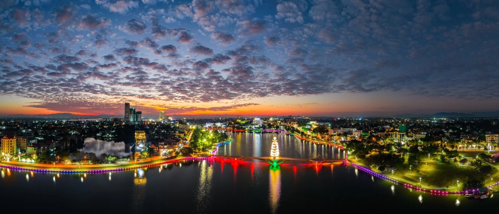 Chủ tịch Phú Thọ: 583 nhà đất dôi dư phải tiếp tục sắp xếp - 2 Chủ tịch Phú Thọ: 583 nhà đất dôi dư phải tiếp tục sắp xếp - 2