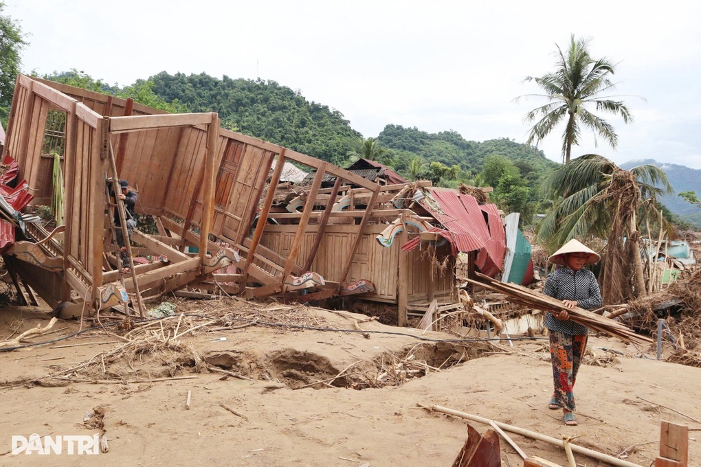 Lũ quét trôi luôn cả làng, nhưng không thiệt hại về người - 1 Lũ quét trôi luôn cả làng, nhưng không thiệt hại về người - 1
