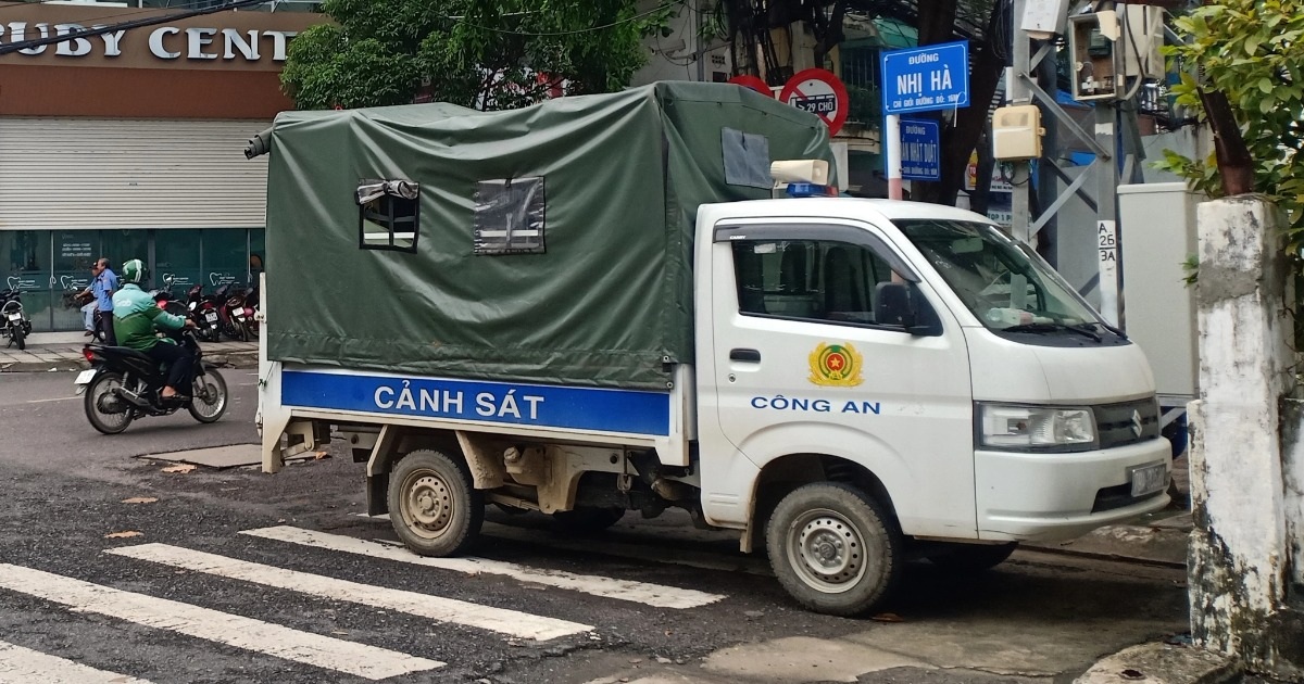 Kết quả xác minh vụ người dân tố “xe cảnh sát đỗ sai luật”