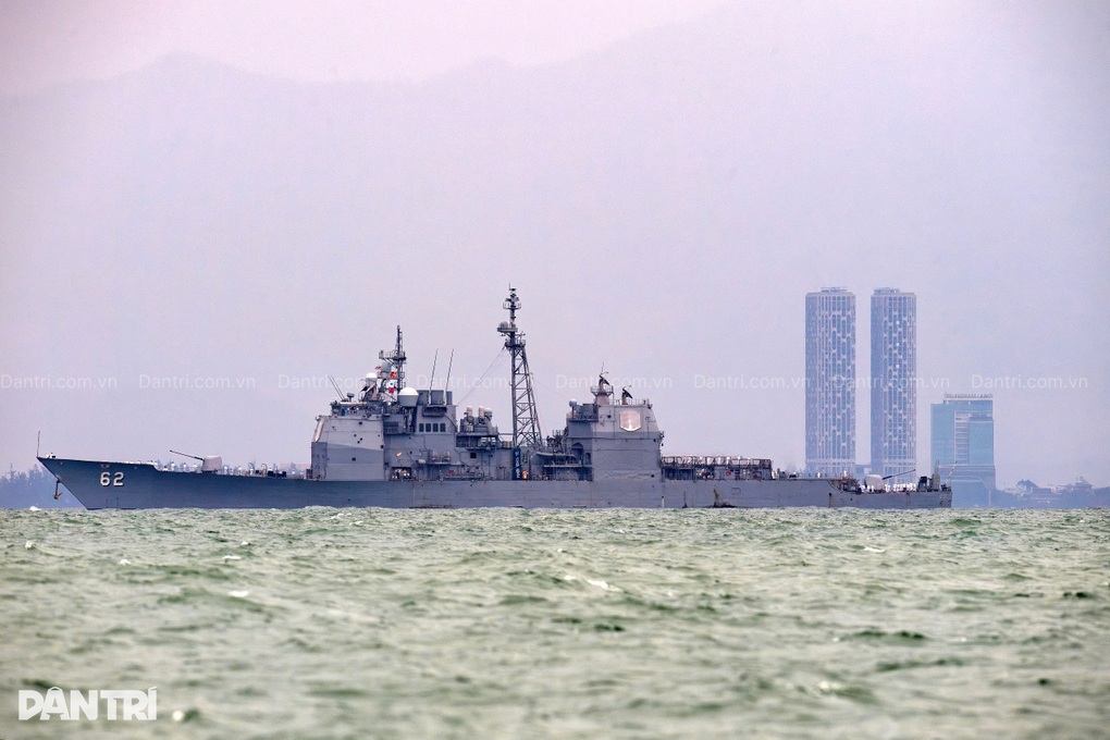 Tàu đổ bộ Tripoli của Mỹ mang theo máy bay tàng hình F-35B vào thăm Đà Nẵng   - 3