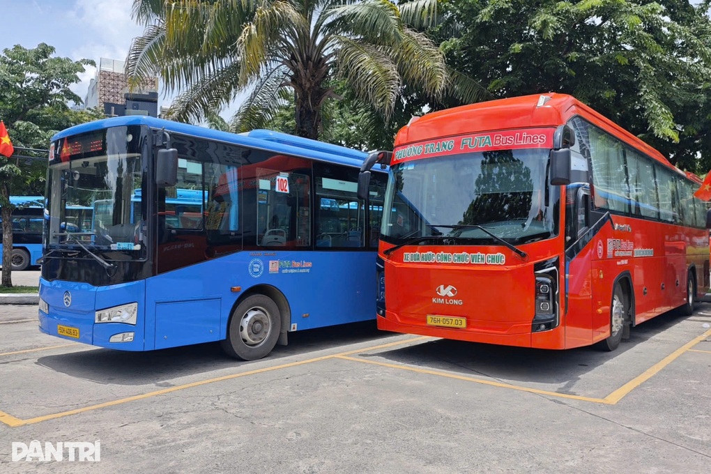 Phương Trang thắng thầu áp đảo, nắm thêm 12 tuyến buýt ở TPHCM - 1 Phương Trang thắng thầu áp đảo, nắm thêm 12 tuyến buýt ở TPHCM - 1