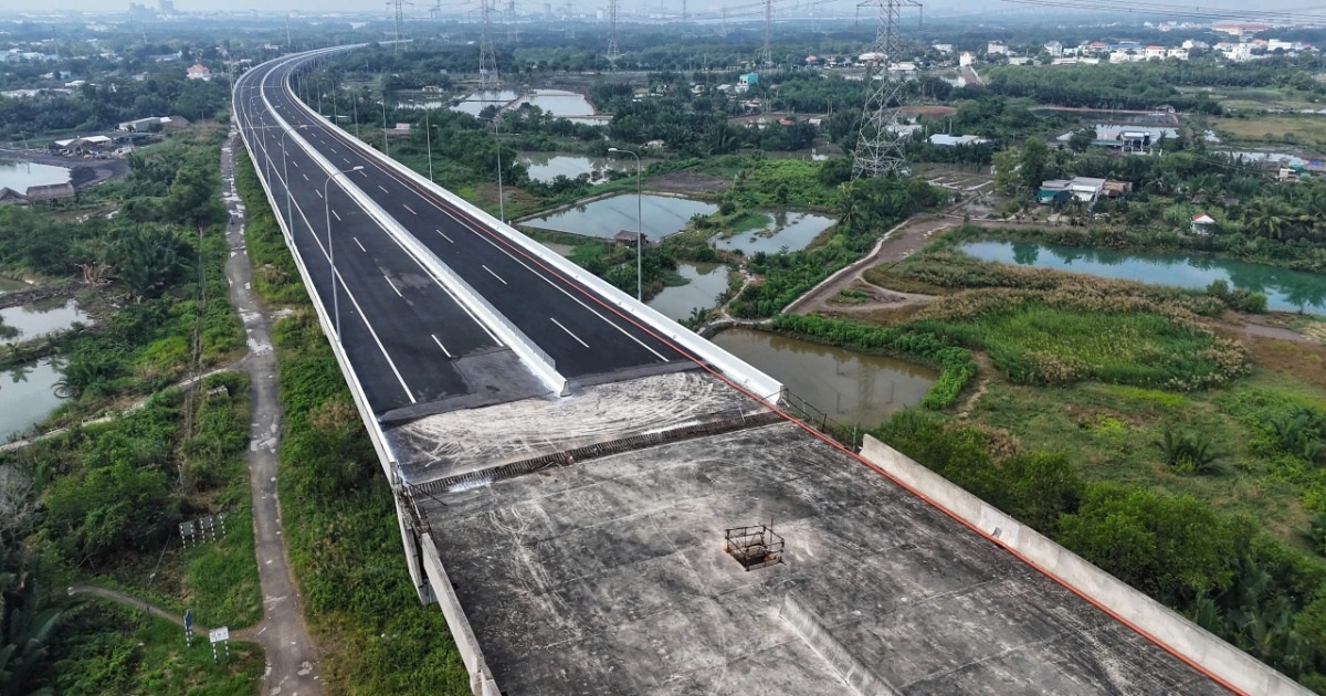 Cao tốc cụt, bỏ trống 25km vì thiếu đường kết nối ở TPHCM