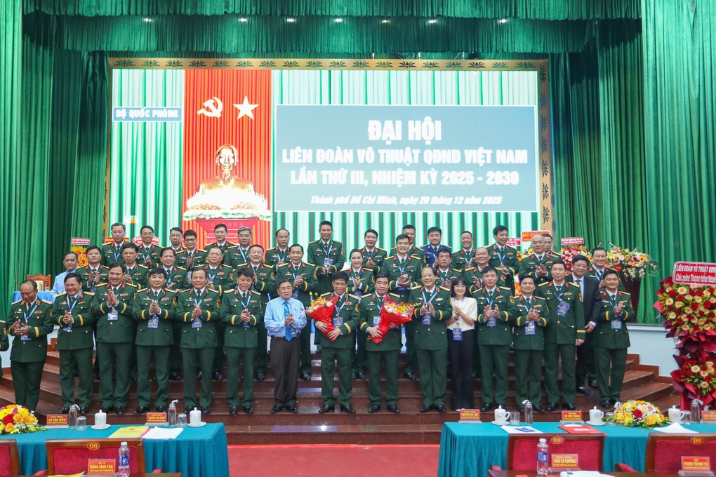 Trung tướng Nguyễn Bá Lực đắc cử Chủ tịch Liên đoàn võ thuật QĐND Việt Nam - 1