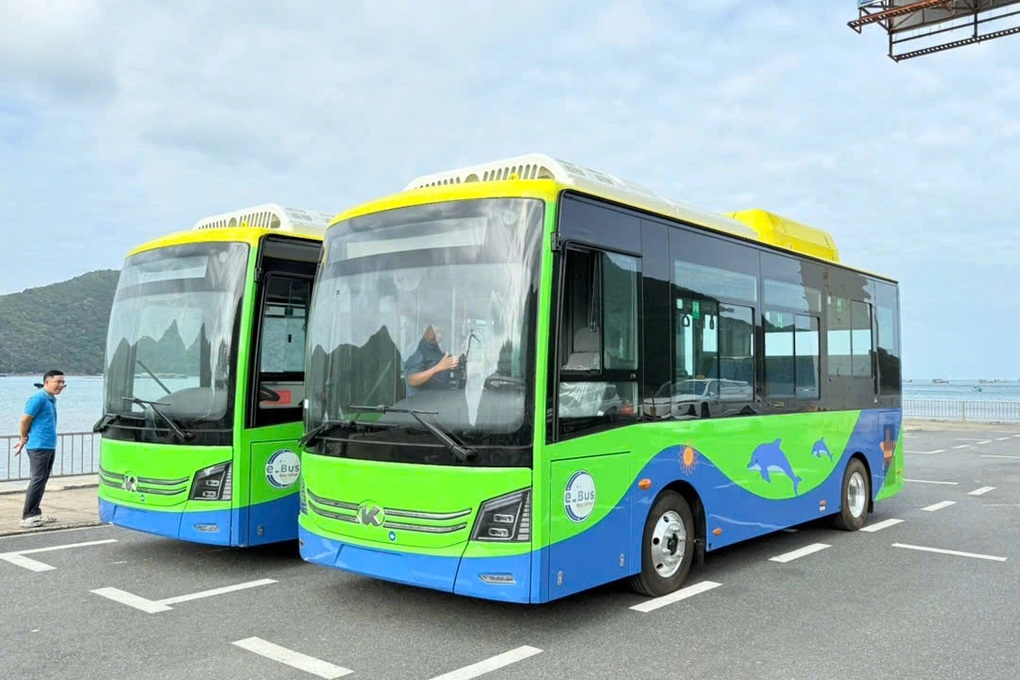 Tuyến xe buýt đầu tiên tại Côn Đảo có giá vé cao nhất 40.000 đồng/lượt - 1