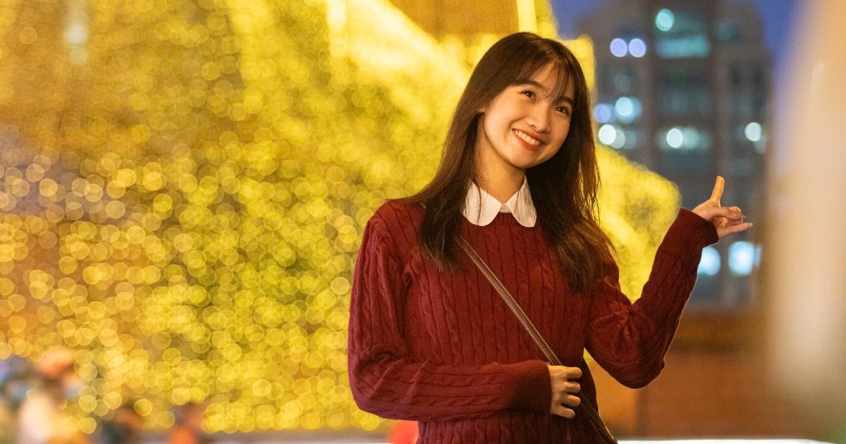 Trung tâm TPHCM đông nghịt trong đêm Giáng sinh