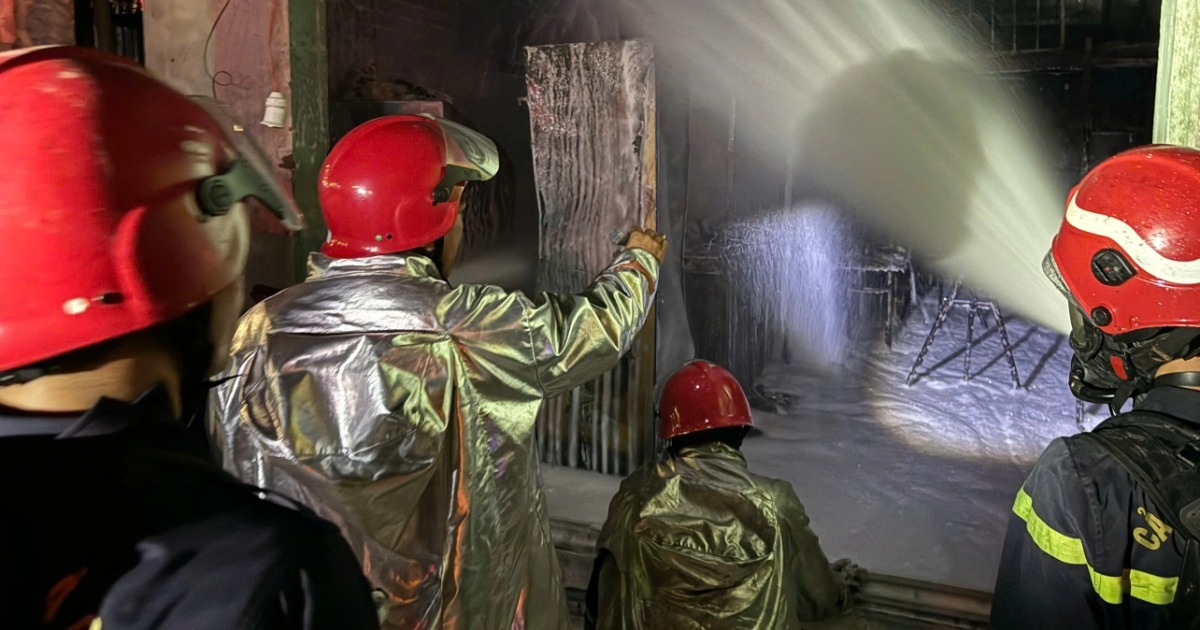 Chủ quán sinh tố ở TPHCM chết cháy, thi thể bị cột bằng 2 sợi dây kẽm