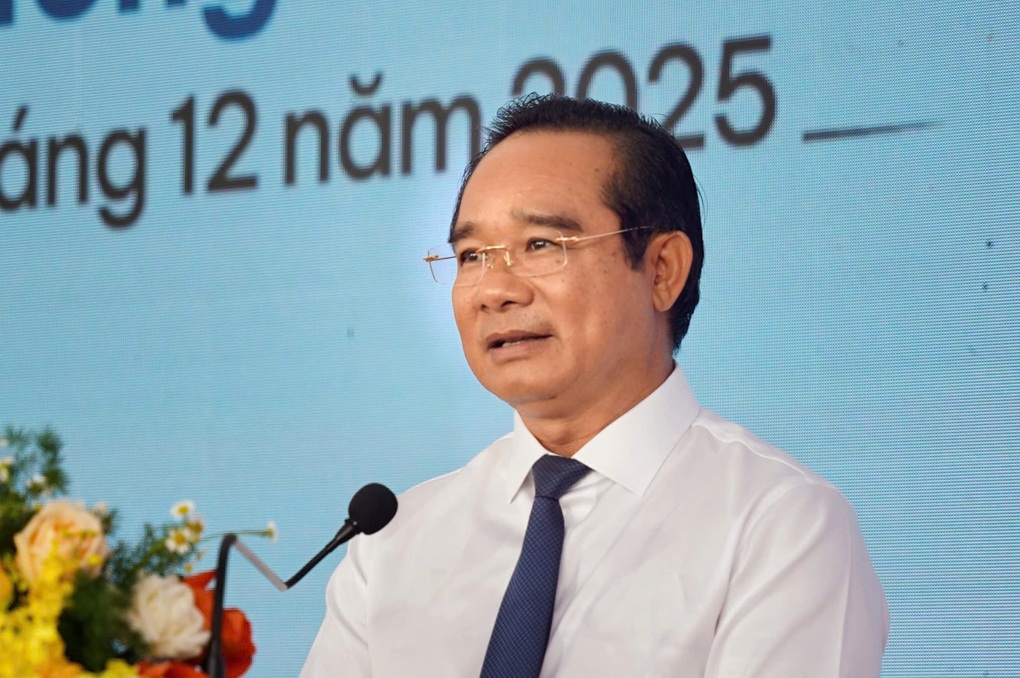 Chủ tịch TPHCM tôn vinh doanh nghiệp tài trợ chỉnh trang đô thị - 1 Chủ tịch TPHCM tôn vinh doanh nghiệp tài trợ chỉnh trang đô thị - 1