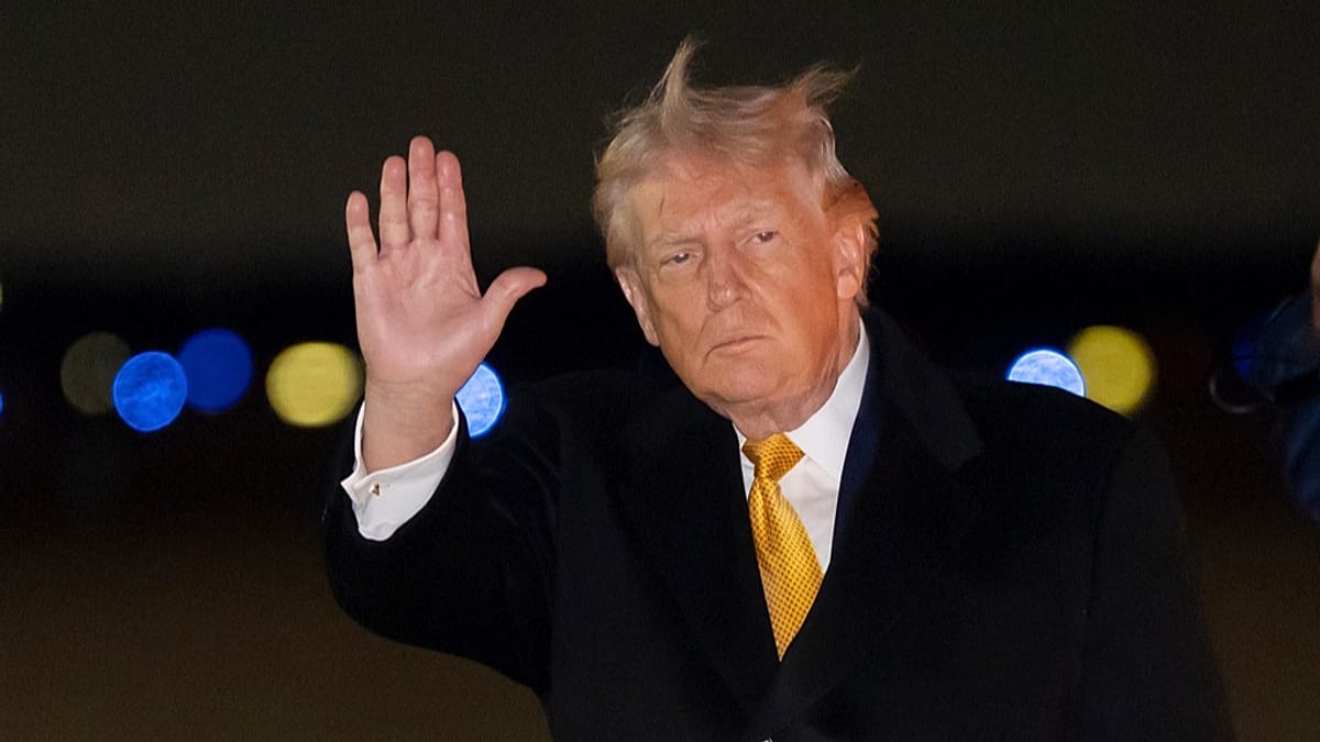 Trump administration reaches deal with Dominica to send US asylum seekers