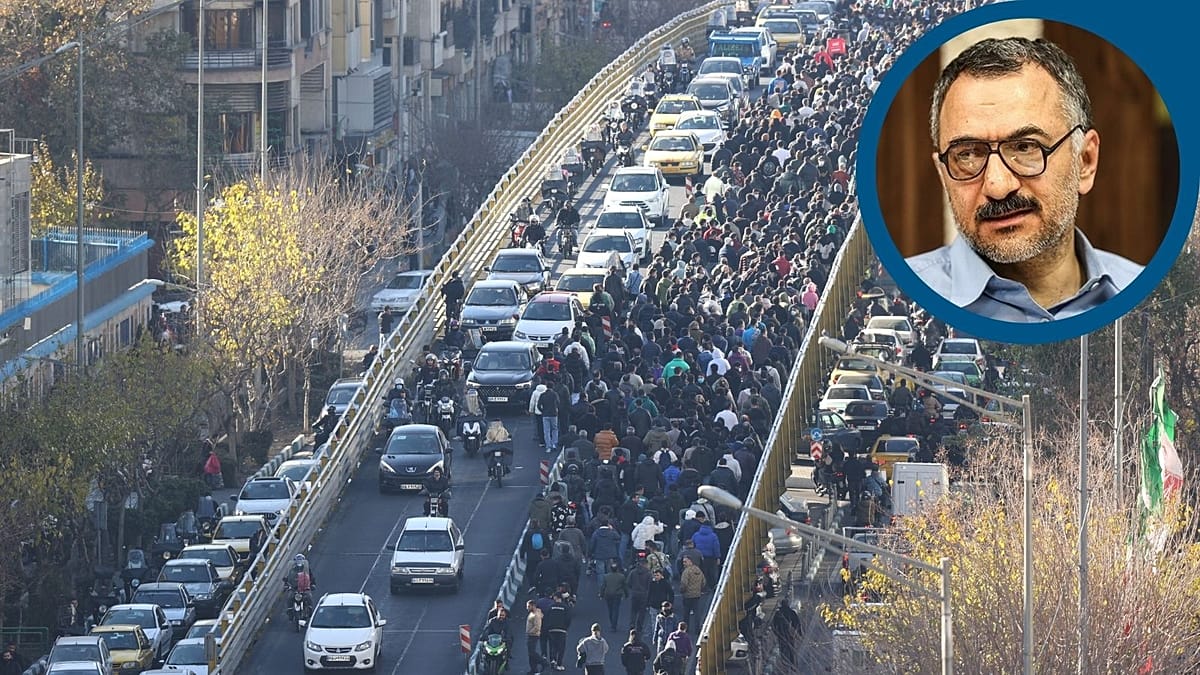 Tehran’s method of governance has reached a dead end, former top adviser tells Euronews