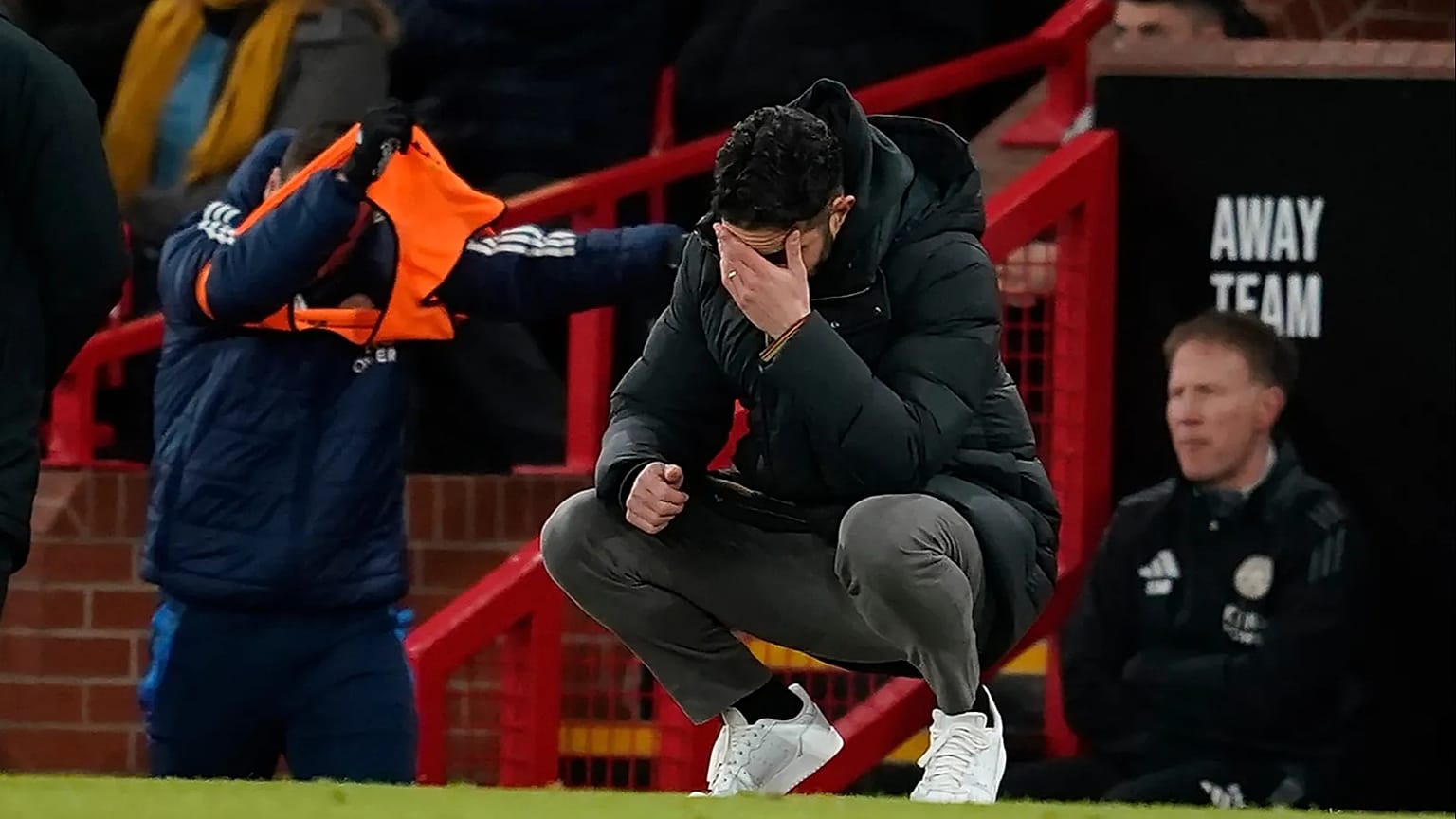 1536x864_cmsv2_c00738c8-0894-5149-892c-8f64d1679d83-9602586 Manchester United's head coach Ruben Amorim reacts at the Old Trafford stadium in Manchester, 7 February, 2025