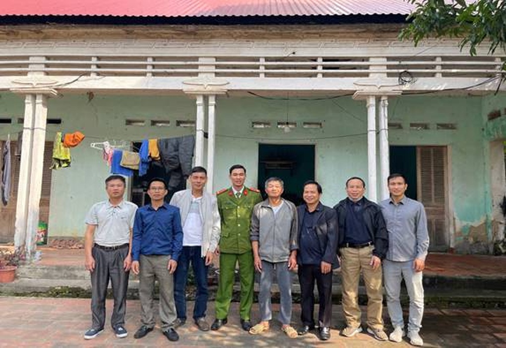 Tìm được người thân sau 18 năm thất lạc - 2