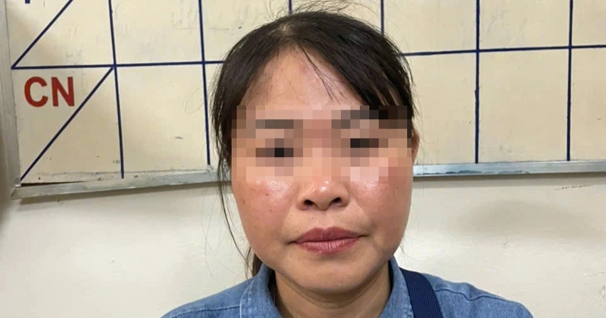 Phạt người “chém” khách Tây 850.000 đồng một chiếc nón lá ở phố cổ Hà Nội