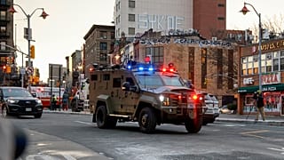 An armoured vehicle carrying Venezuelan President Nicolas Maduro and his wife Cilia Flores arrives at Manhattan Federal Court, 5 January 2026