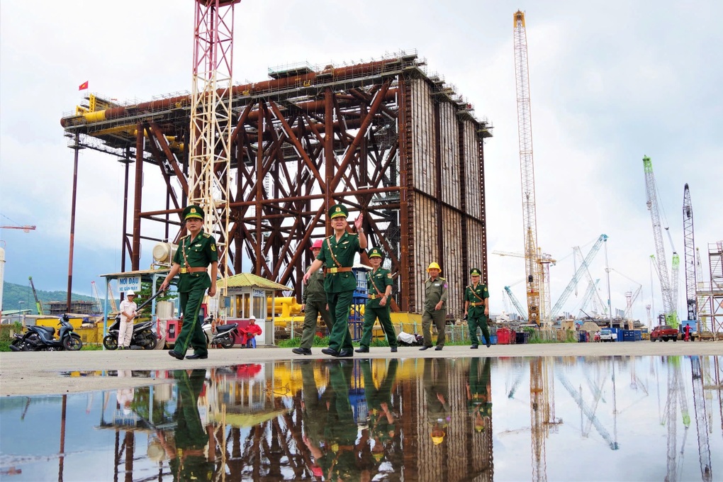 Cửa khẩu cảng Bà Rịa - Vũng Tàu được tăng cường “lá chắn” an ninh - 4 Cửa khẩu cảng Bà Rịa - Vũng Tàu được tăng cường “lá chắn” an ninh - 4