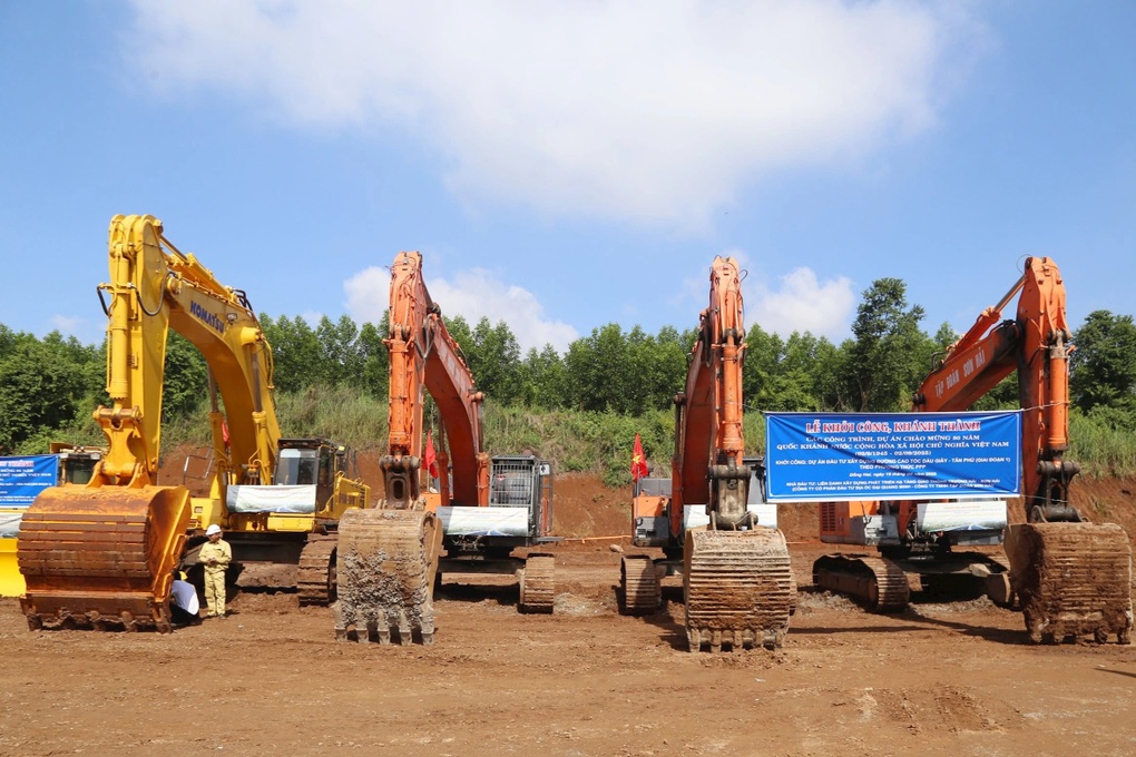 Đồng Nai chấn chỉnh công tác giải phóng mặt bằng cao tốc Dầu Giây - Tân Phú - 1